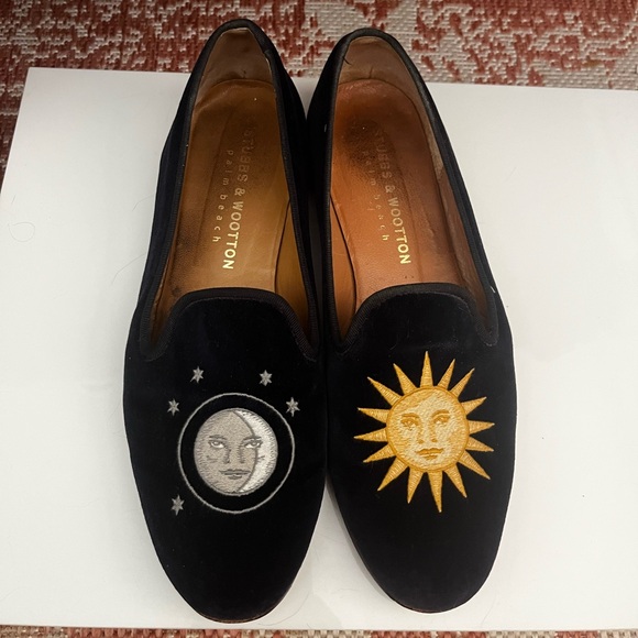 Stubbs & Wootton Navy Velvet Loafers with Sun and Moon Design - Picture 3 of 4